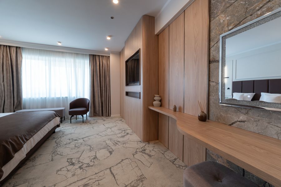 Birou și mobilier în Business Premium Suite