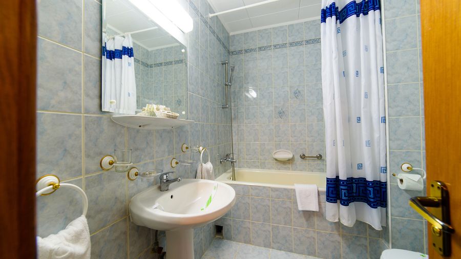 Baia camerei Standard Single, unghi suplimentar